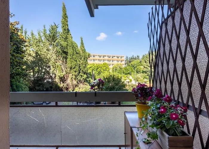Plaza Cheery דירה